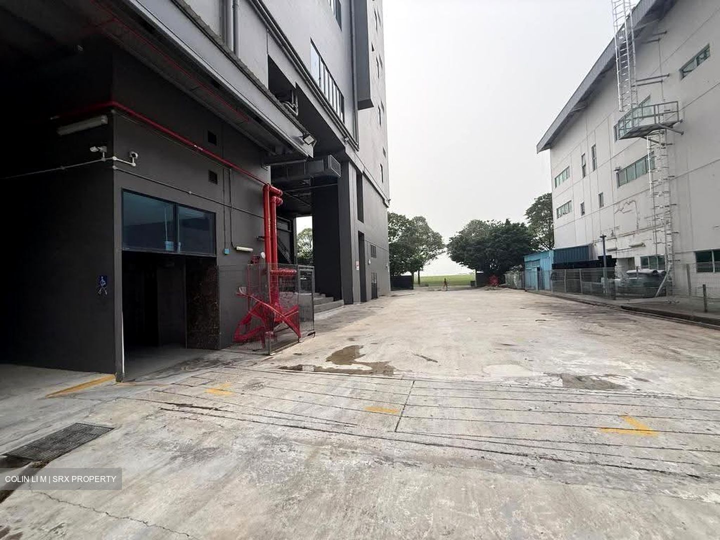 SUNHUAN BUILDING (D22), Factory #635443171
